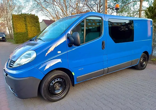 łódzkie Renault Trafic cena 26900 przebieg: 235201, rok produkcji 2008 z Dobra